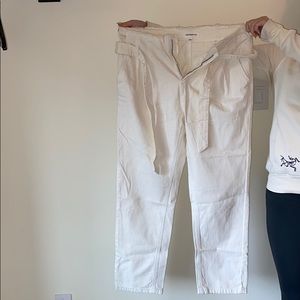 The latest scoop white jeans